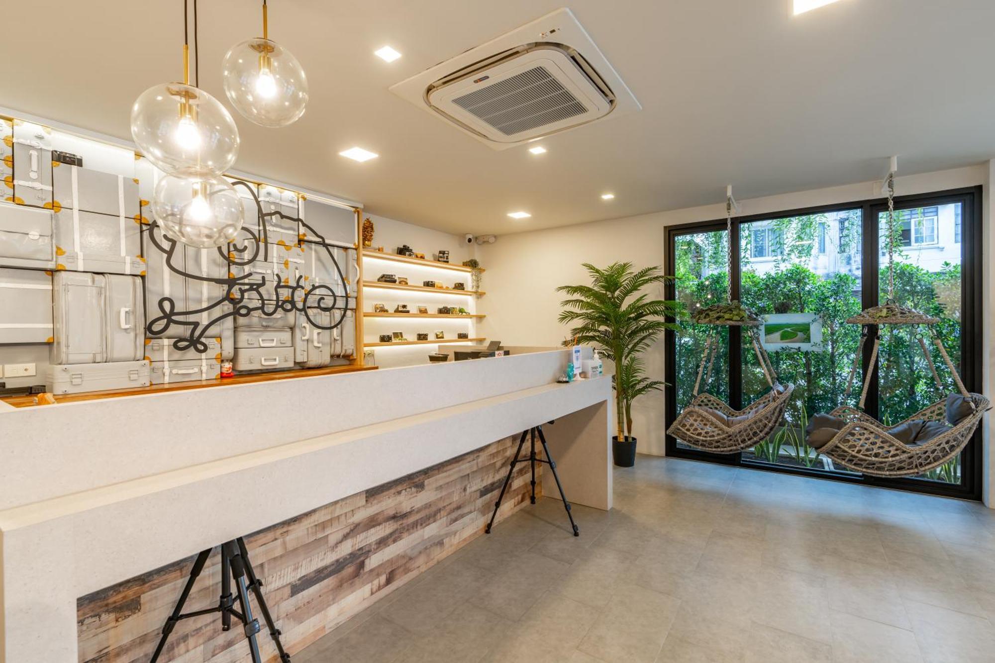 ホテル Chamemon Bed Phuket Town エクステリア 写真