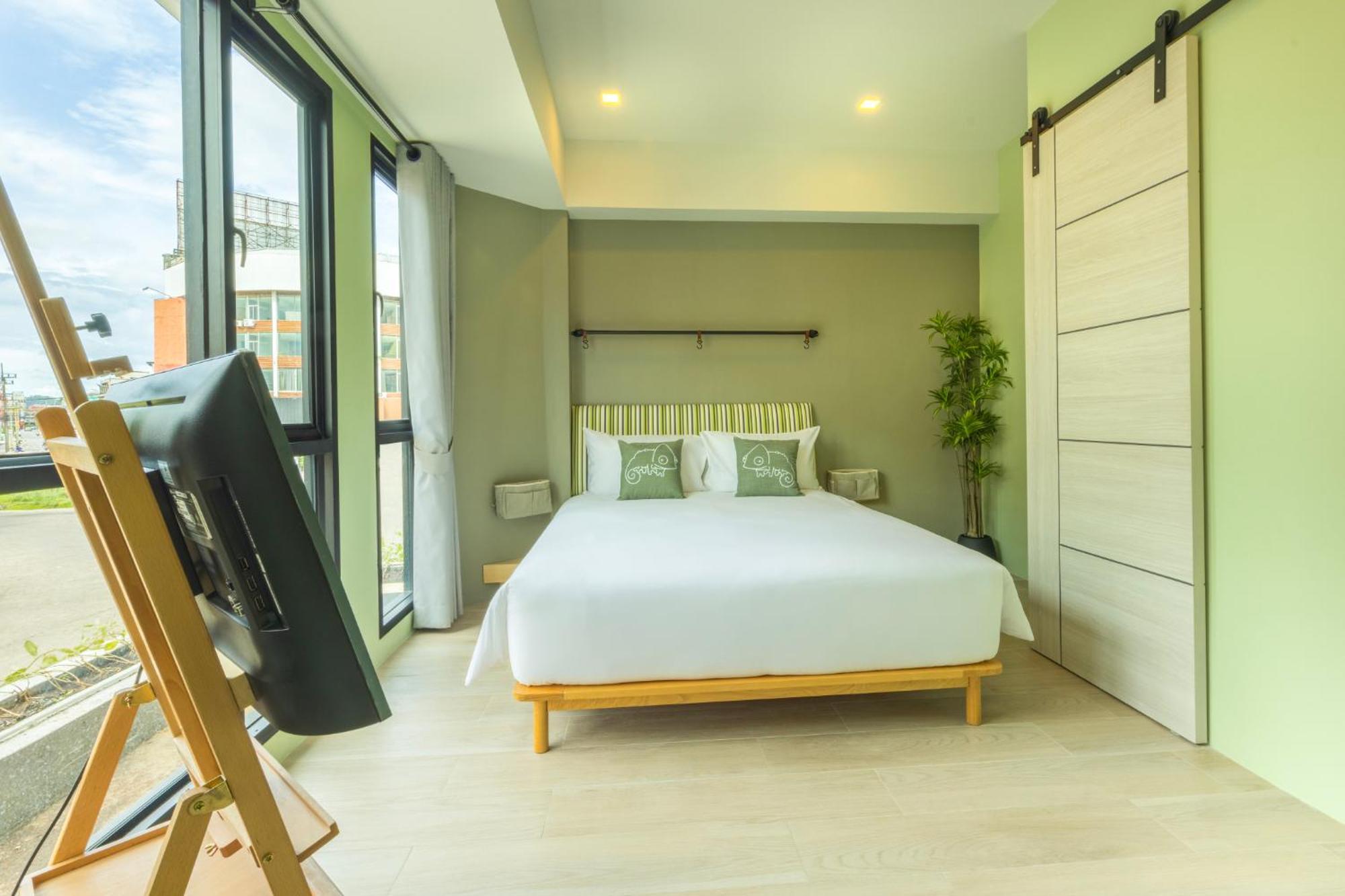 ホテル Chamemon Bed Phuket Town エクステリア 写真